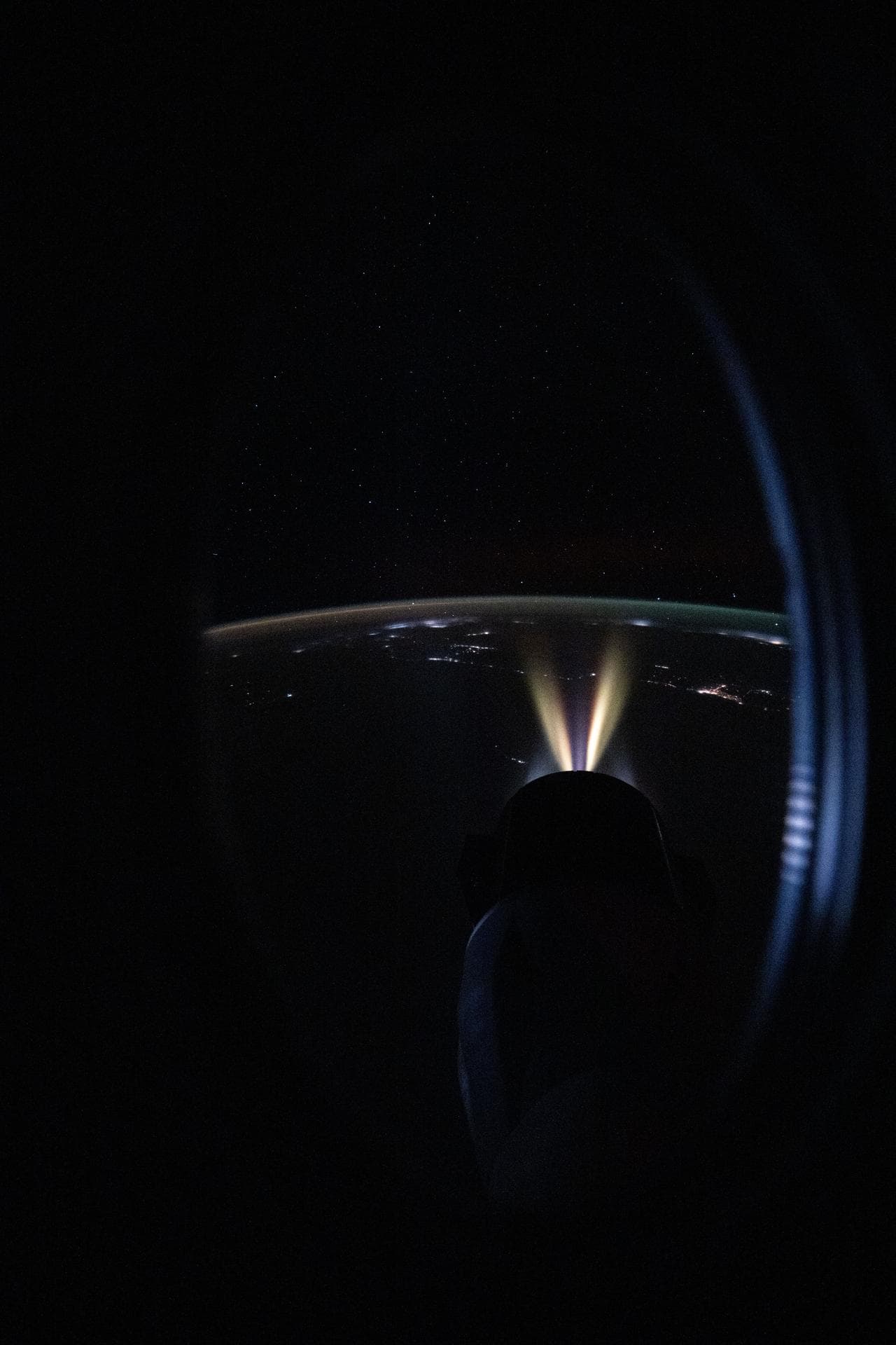 NASA, SpaceX CRS-33 Dragon Boost Space Station