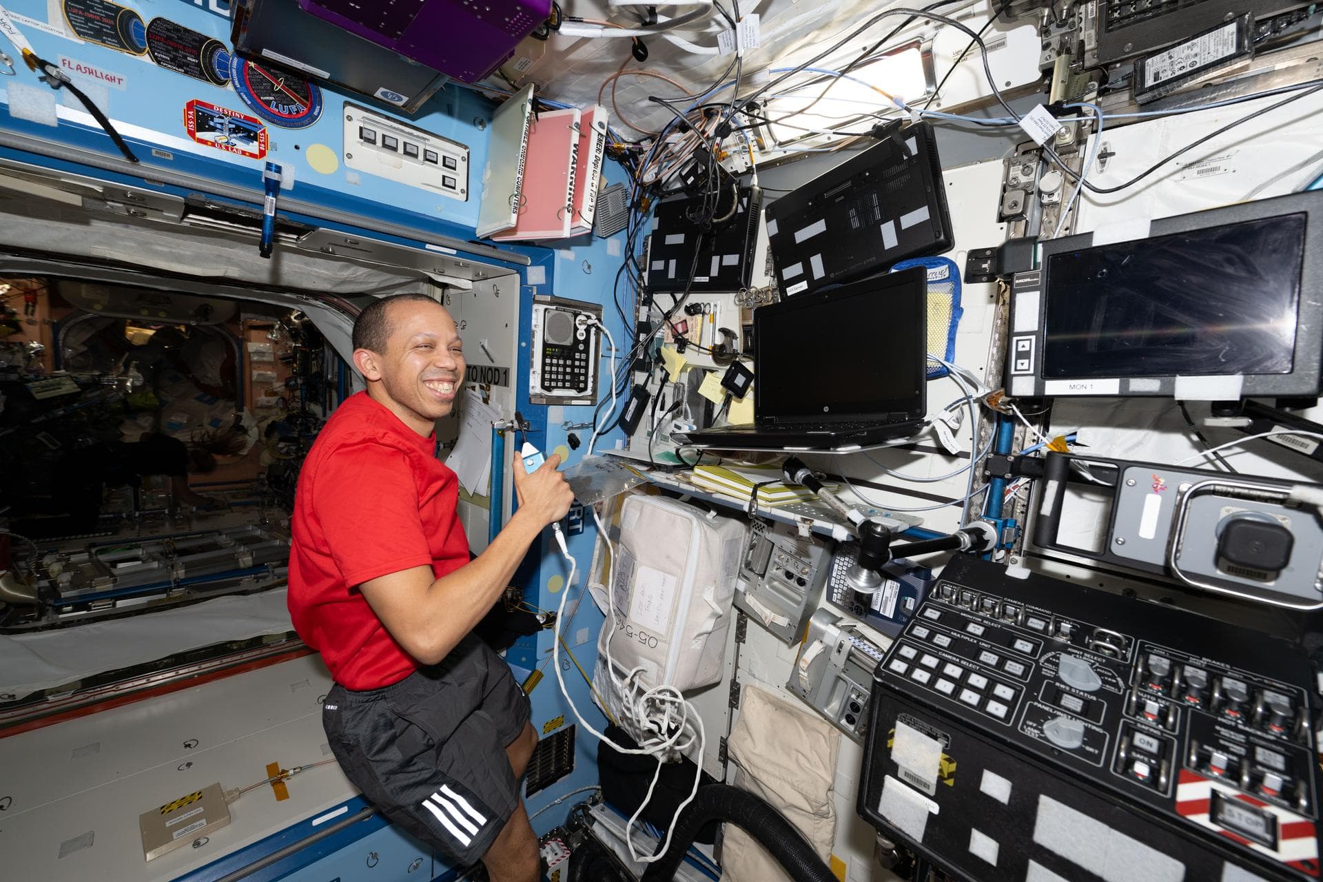 Human Research, Advanced Tech Keep Crew Busy Before Dragon Departs
