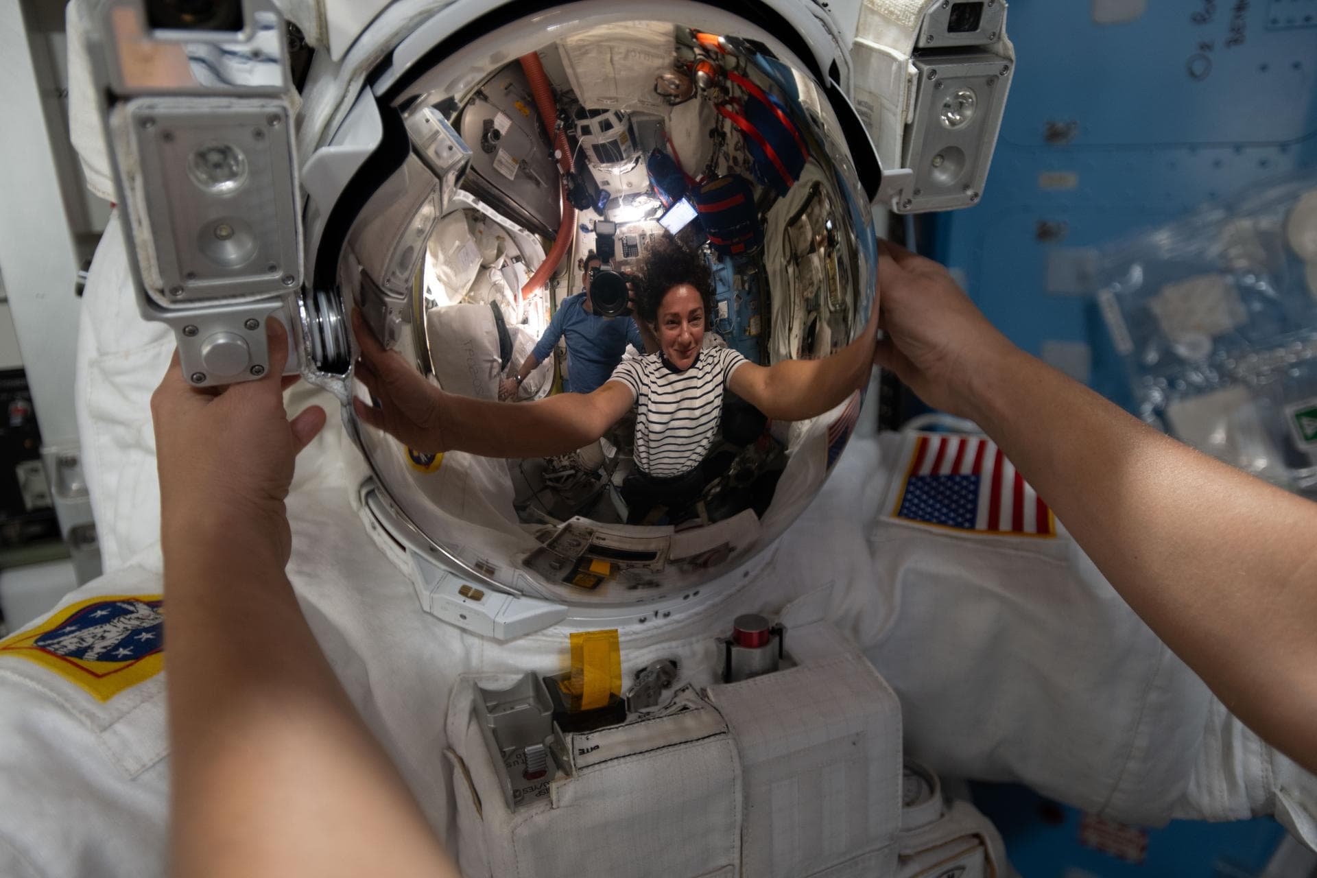 Crew Wraps Final Spacewalk Preparations