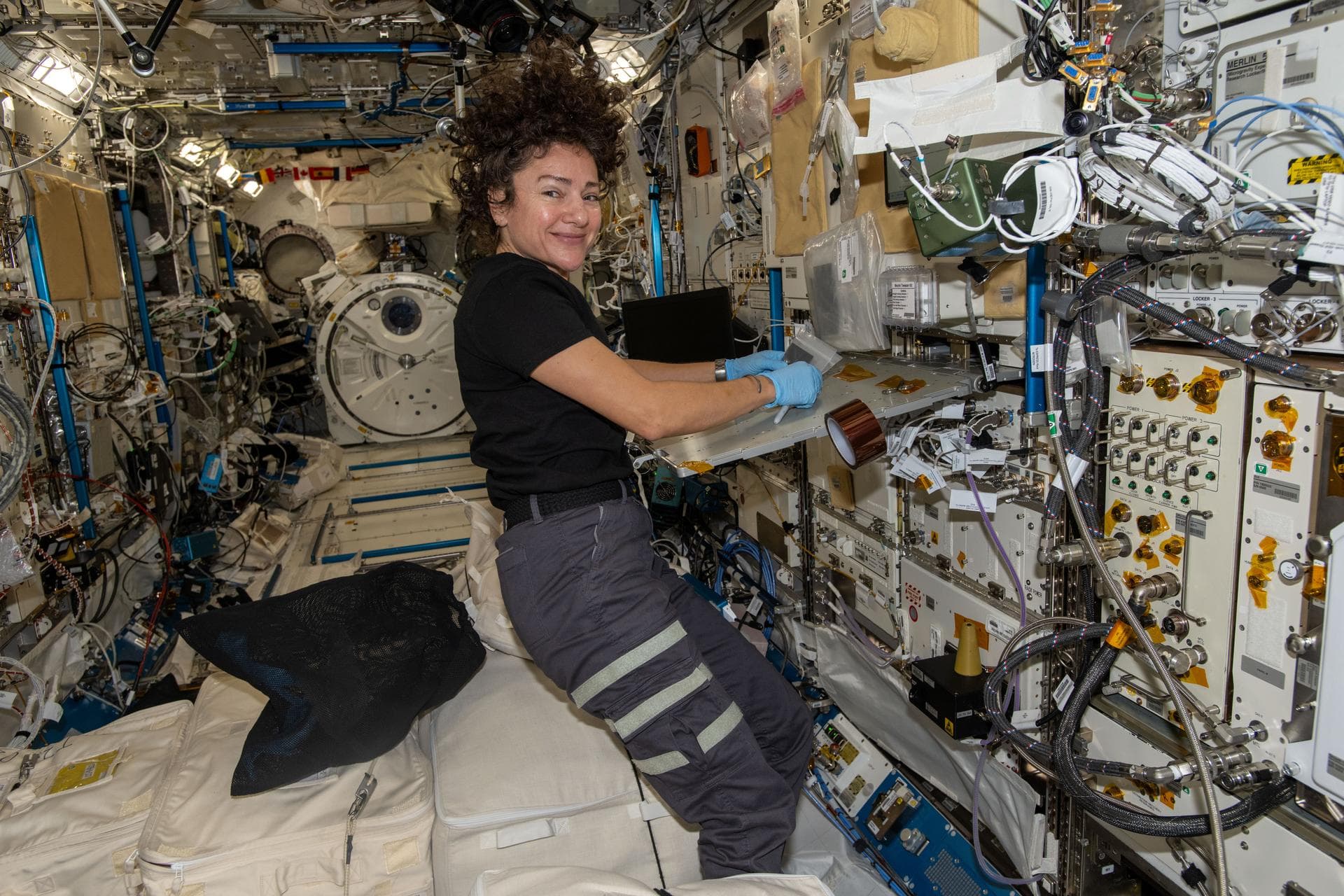 Brain and Eye Studies, Advanced Life Support Tech Top Station Crew’s Day