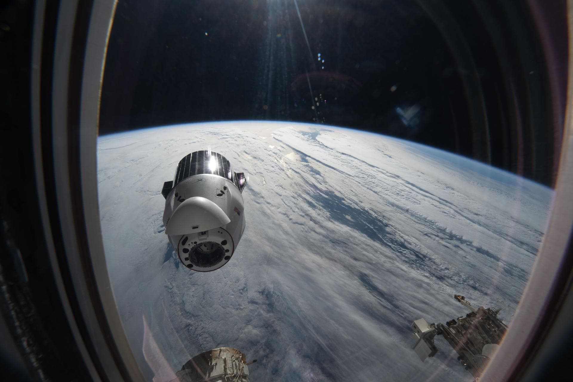 Advanced Health Research on Station Using Augmented, Virtual Reality Tools