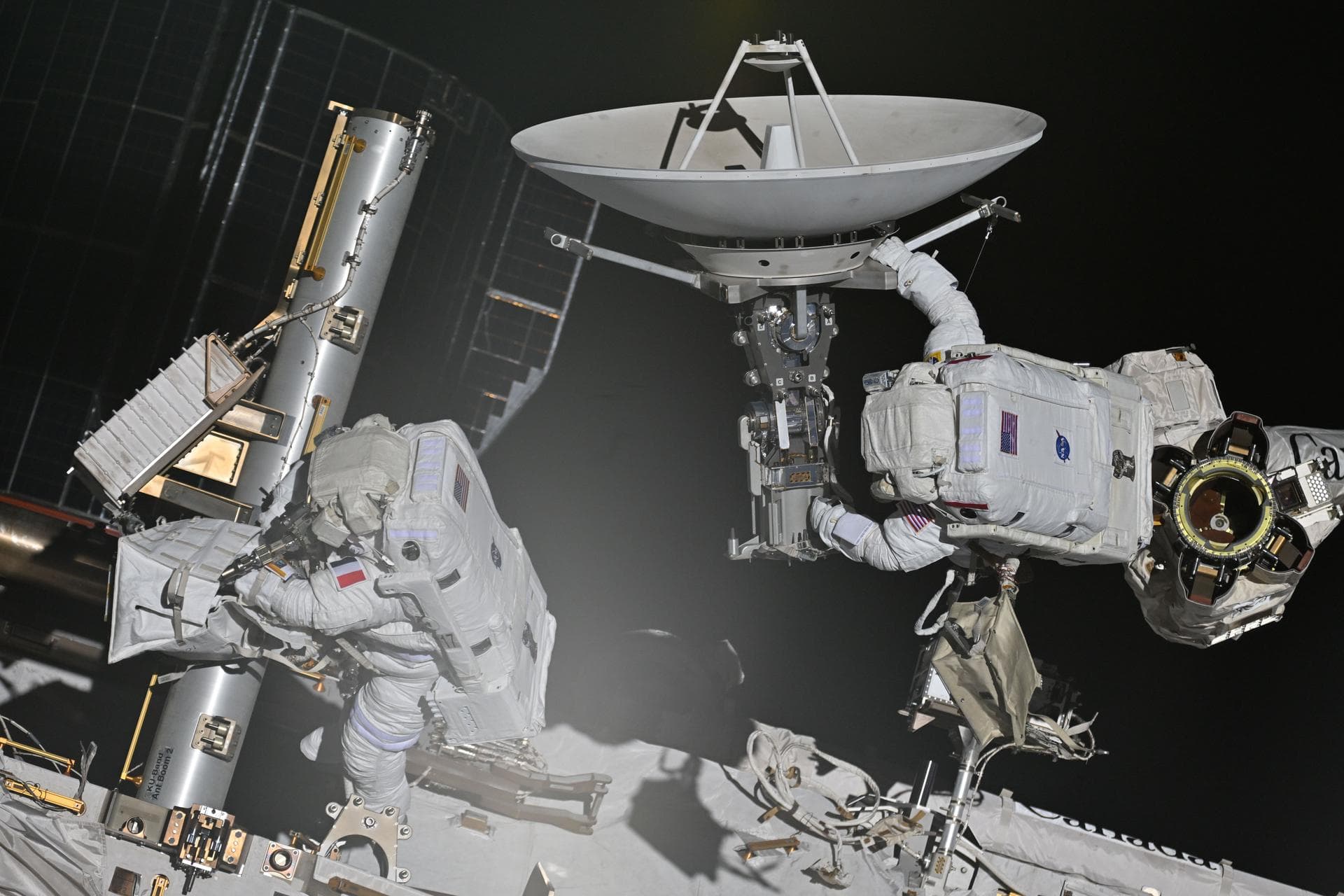 NASA, ESA Astronauts Begin Spacewalk to Install Antenna