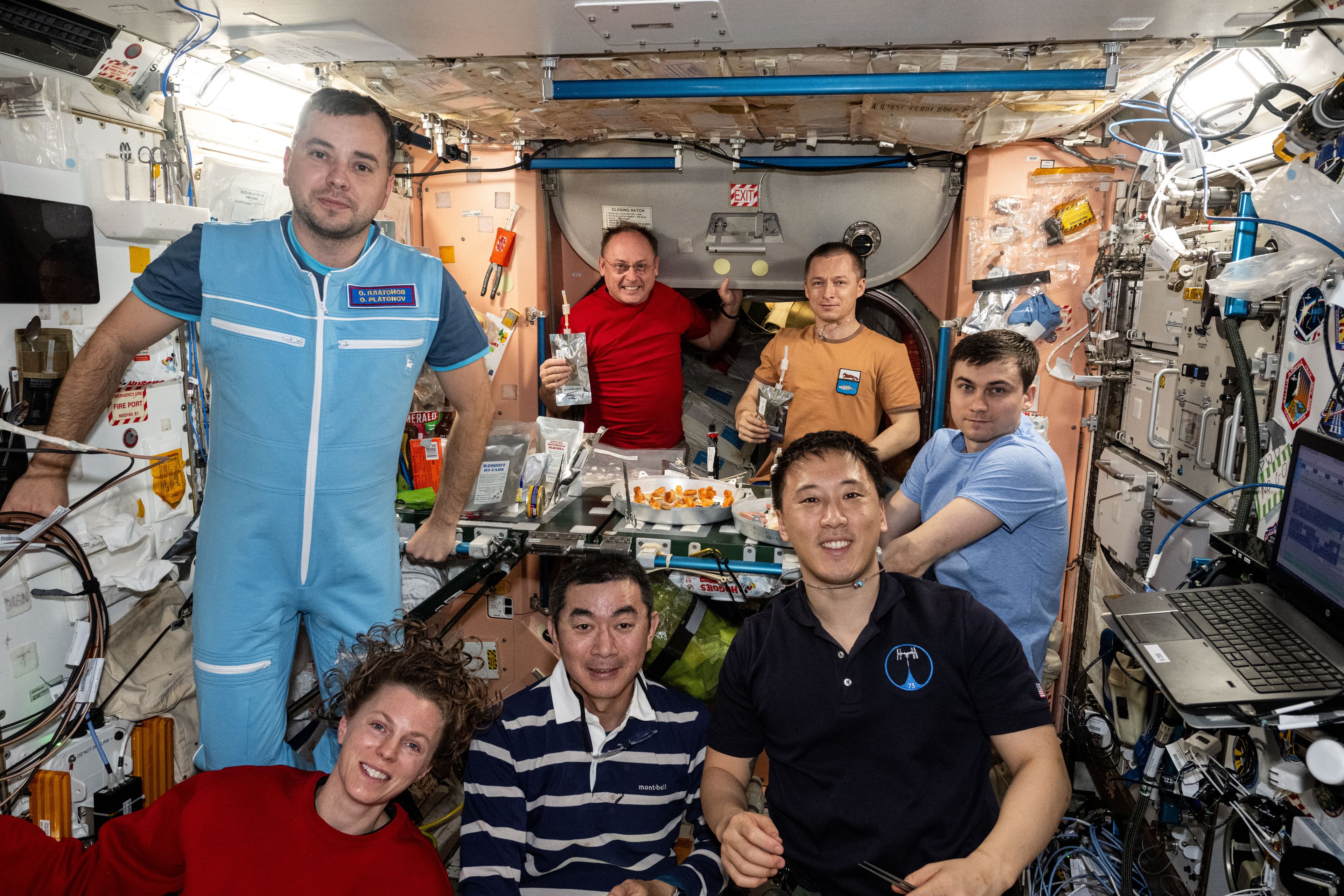 Crew Sets Up Liver Tissue Research and Preps for Dragon Reboost