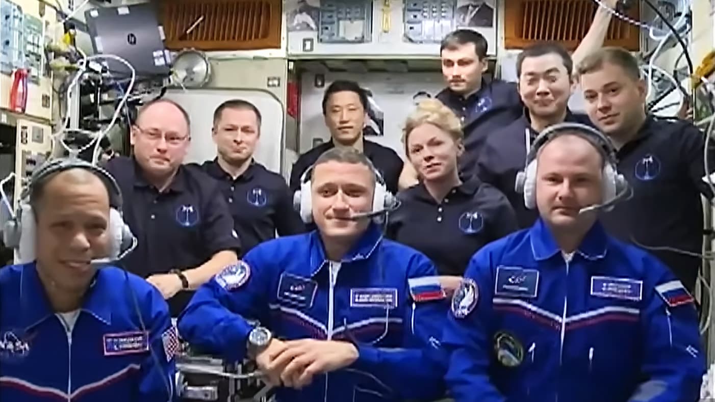 Hatches Open, Station Crew Expands to 10