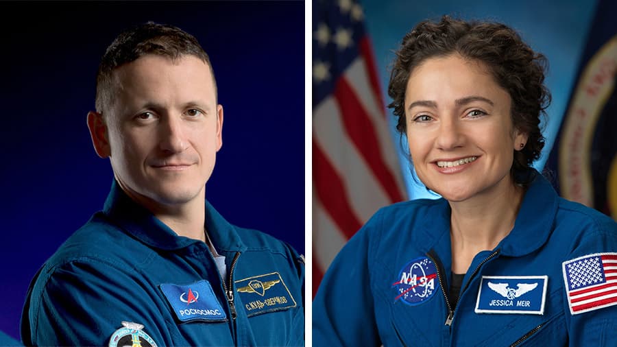 Crew Works on Biomedicine, Spacesuits Day Before Swapping Commanders
