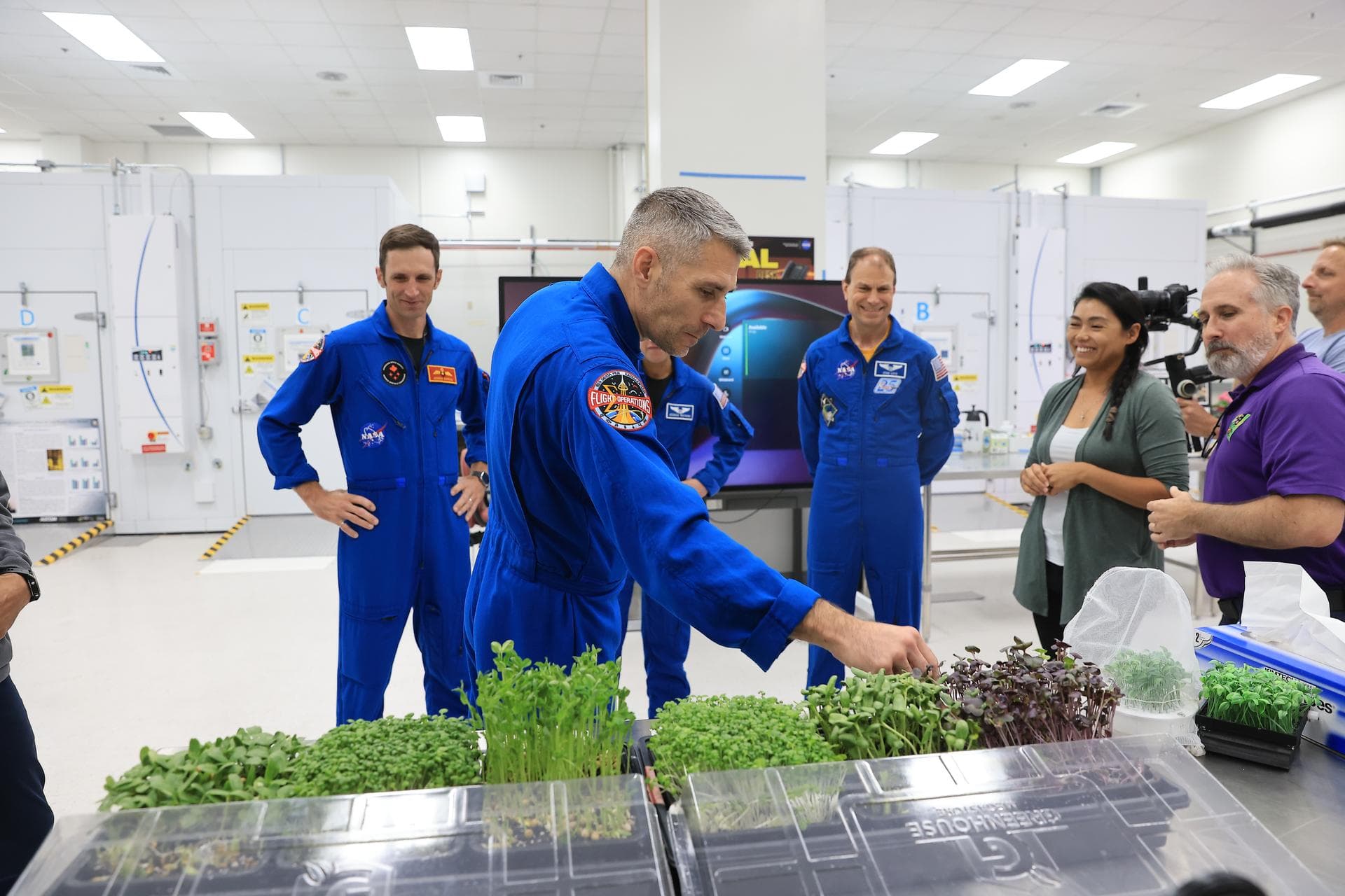 Crew-13 Research Advances Health, Food, and Deep‑Space Science