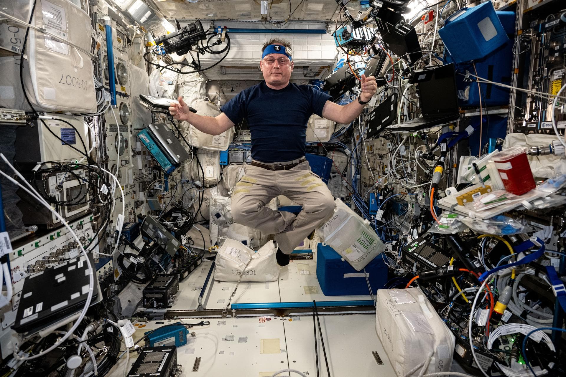 Expedition 73 Tracks Health and Gears Up for Cargo Missions